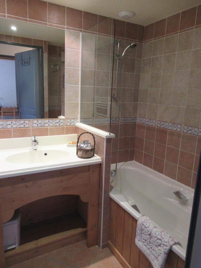 Residence Les Alpages 4 Etoiles - Appartement 4 Personnes - Piscine, Hammam, Sauna, Jacuzzi - Valcenis 73480 ランスルブール・モン・スニ エクステリア 写真
