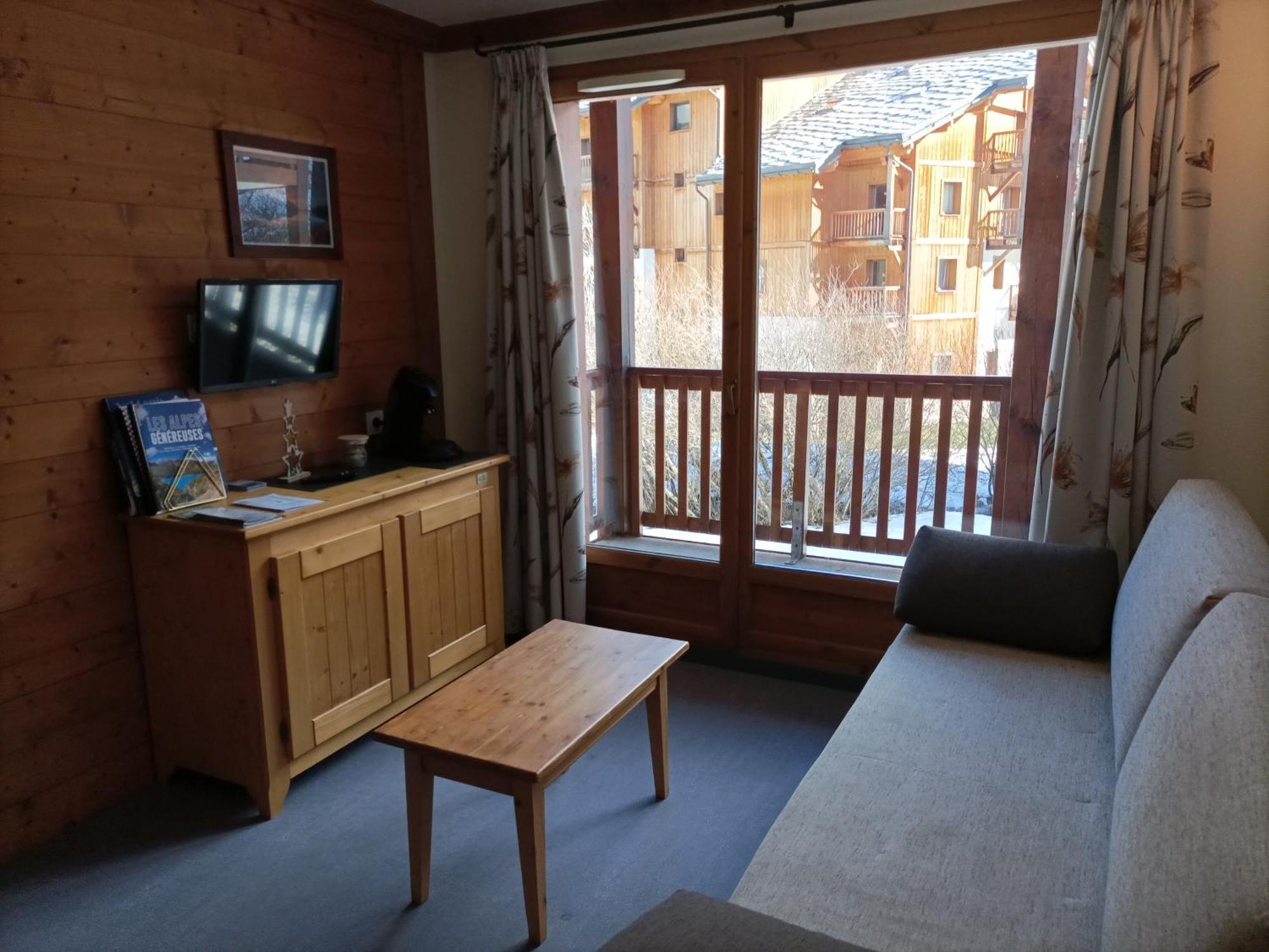 Residence Les Alpages 4 Etoiles - Appartement 4 Personnes - Piscine, Hammam, Sauna, Jacuzzi - Valcenis 73480 ランスルブール・モン・スニ 部屋 写真