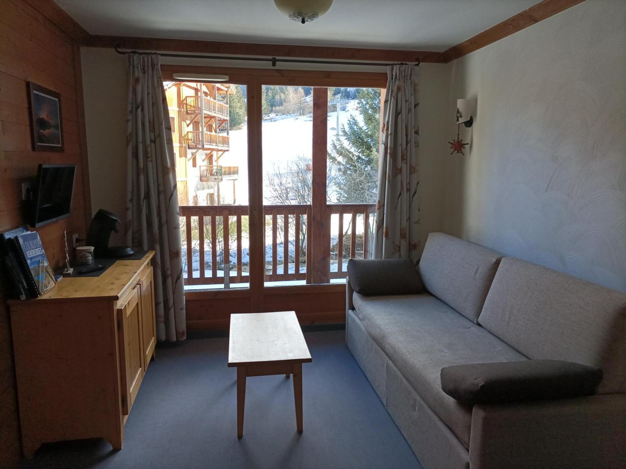 Residence Les Alpages 4 Etoiles - Appartement 4 Personnes - Piscine, Hammam, Sauna, Jacuzzi - Valcenis 73480 ランスルブール・モン・スニ 部屋 写真